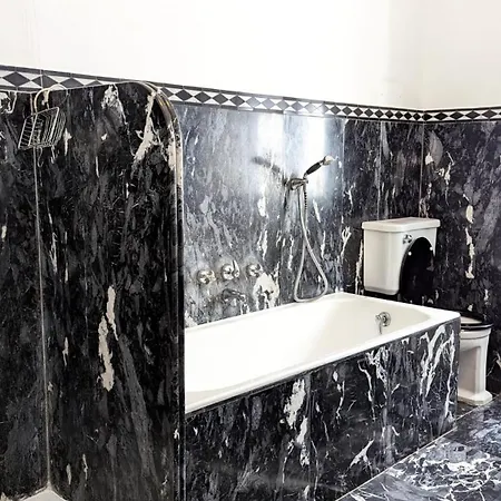 Appartamento Beautiful 2-bed In