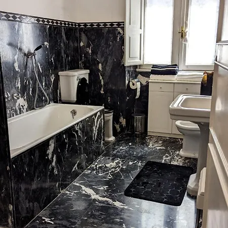 Beautiful 2-bed In Apartment Rome
